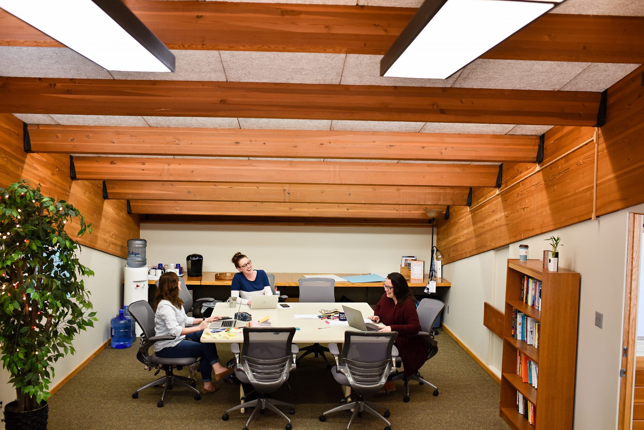 Pros and Cons of an Open Office Concept - Bluewater Properties